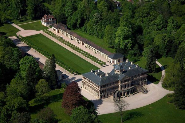 Schloss Favorite Rastatt, Luftaufnahme des Schlosses