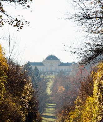Schloss Solitude im Herbst