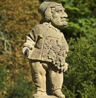 Der Hofjägermeister, eine Figur im Schlossgarten von Weikersheim
