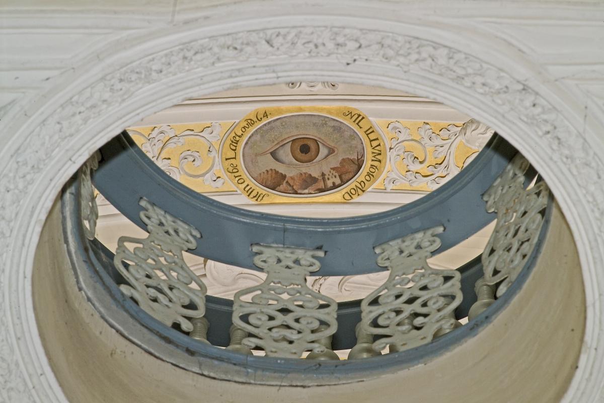 Das Auge Gottes im Eingangsbereich in Kloster Schöntal