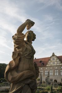 Schloss und Schlossgarten Weikersheim, Skulptur im Garten