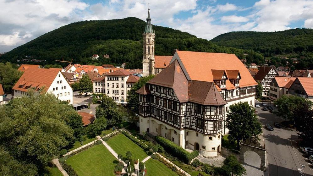 Residenzschloss Urach, Außenansicht