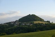 Foto: Staatliche Schlösser und Gärten Baden-Württemberg, Rolf Schwarz Der Berg Hohenstaufen