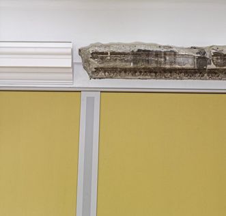 Discovered during restoration work at Mannheim Palace in 2006: the original cornice in the yellow drawing room