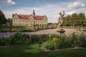 Schloss und Schlossgarten Weikersheim, Blick aus dem Garten auf das Schloss