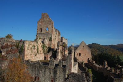 Die Hochburg im Herbst