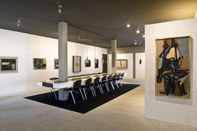 Möblierter Ausstellungsraum der Sammlung Domnick 