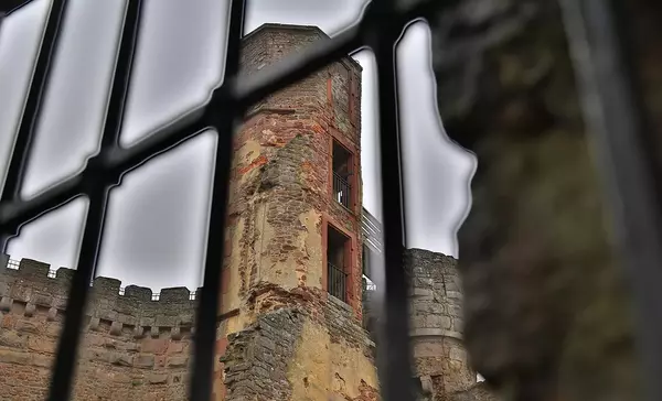 Burgfeste Dilsberg, Blick auf den Treppenturm der Hauptburg 