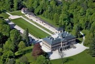 Foto: Staatliche Schlösser und Gärten Baden-Württemberg, Achim Mende Gesamtanlage von Schloss Favorite Rastatt aus der Luft