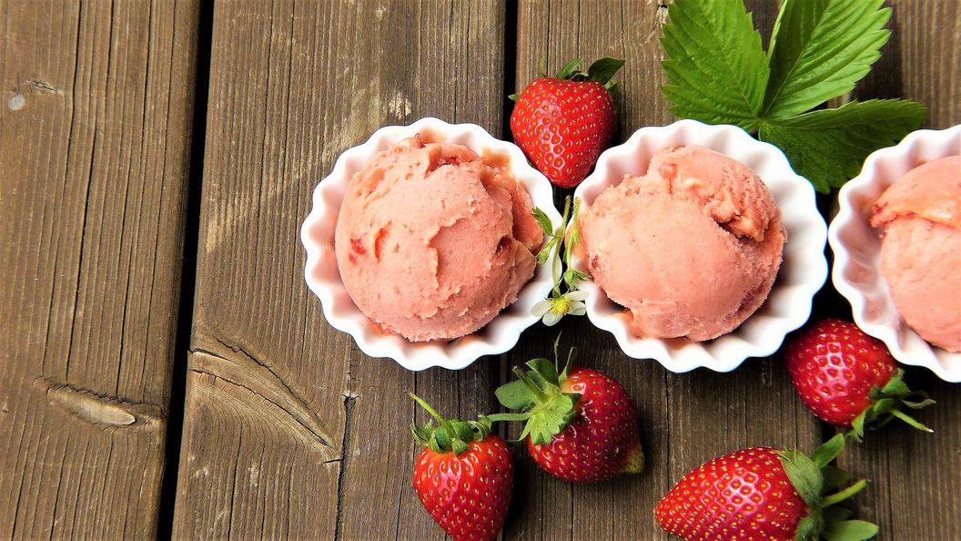 Frisches Erdbeersorbet