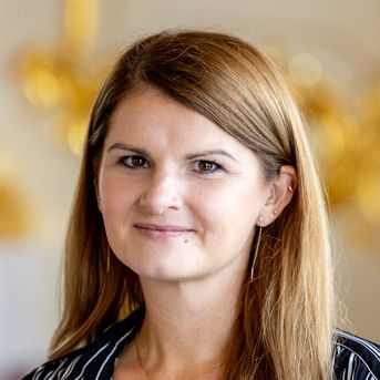 Foto: Staatliche Schlösser und Gärten Baden-Württemberg, Simone Staron Mitarbeiterporträt von Monika Schygulla