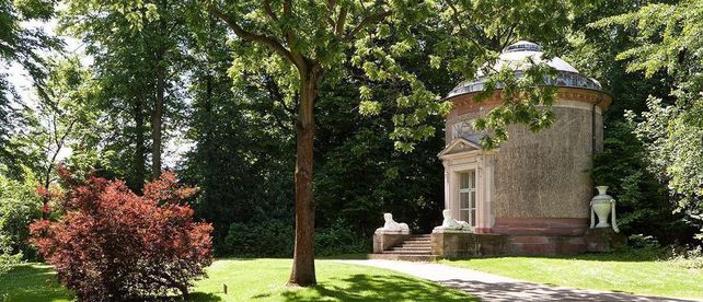 Schloss und Schlossgarten Schwetzingen, Tempel der Waldbotanik im Schlossgarten