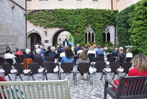 Kloster und Schloss Bebenhausen, Lesung im Klosterhof