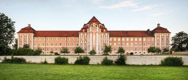 Kloster Wiblingen, Außenansicht des Ostflügels