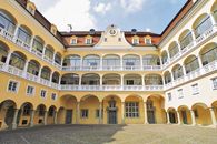 Foto: Staatliche Schlösser und Gärten Baden Württemberg, Touristinfo Ellwangen Schloss ob Ellwangen, Arkadenhof