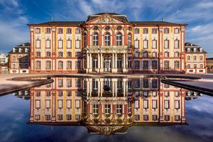 Schloss Bruchsal, Außen, Hauptbau von Westen, Fassade