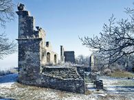 Foto: Staatliche Schlösser und Gärten Baden-Württemberg, Arnim Weischer Ruines du château-fort de Hohentwiel, caserne en hiver; l'image: Staatliche Schlösser und Gärten Baden-Württemberg, Arnim Weischer