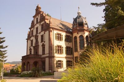 Kur- und Schlosspark Badenweiler, Großherzögliches Palais von außen 
