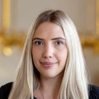 Foto: Staatliche Schlösser und Gärten Baden-Württemberg, Simone Staron Mitarbeiterporträt von Julia Hub