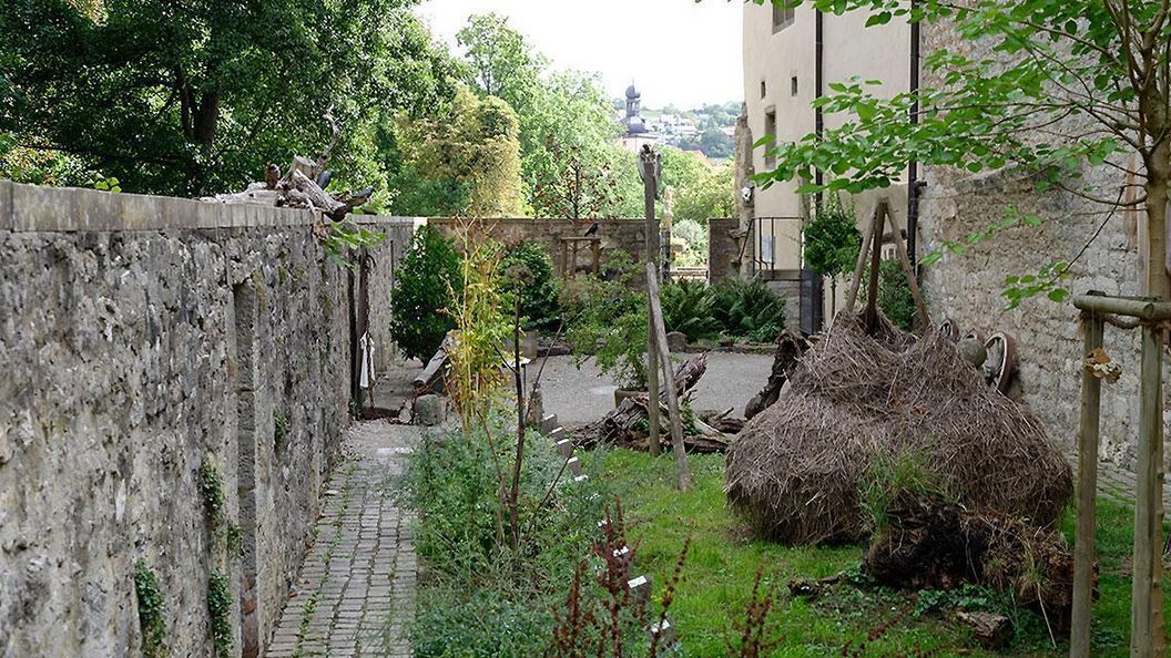 Der geheimnisvolle Alchemie- und Hexengarten von Schloss Weikersheim