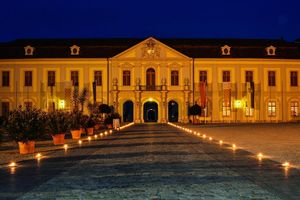 Residenzschloss Ludwigsburg, Vorderer Hof bei Abendstimmung 