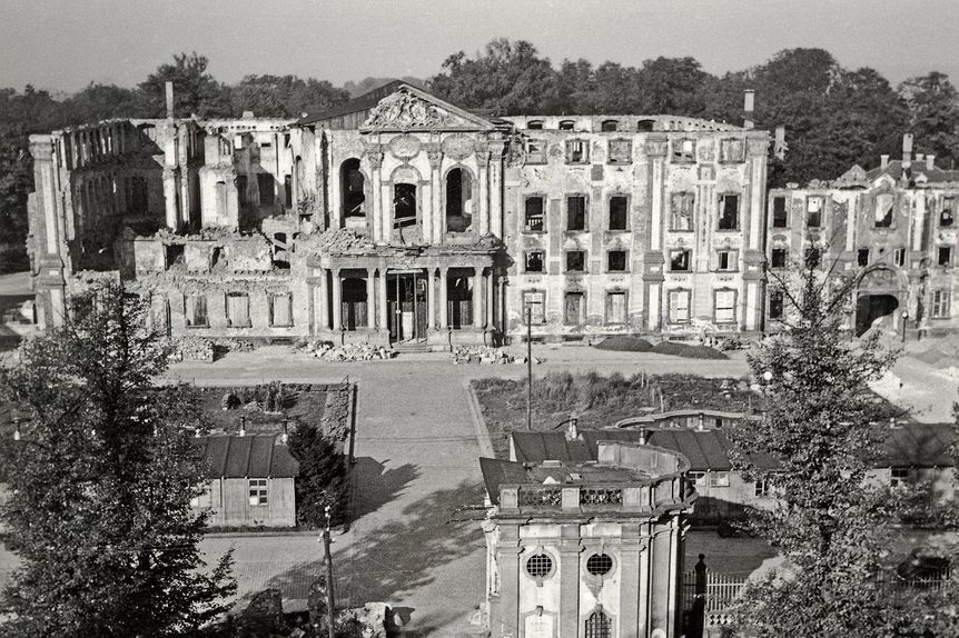 Schloss Bruchsal, Zerstörtes Schloss