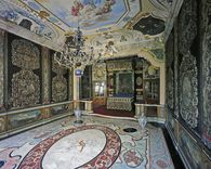 Foto: Staatliche Schlösser und Gärten Baden-Württemberg, Arnim Weischer Paradeschlafzimmer des Erbprinzen Ludwig Georg in Schloss Favorite Rastatt
