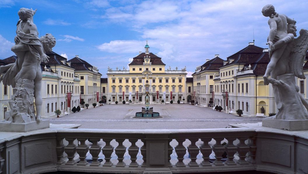 Residenzschloss Ludwigsburg, Innenhof mit Altem Hauptbau