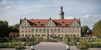 Schloss und Schlossgarten Weikersheim von außen