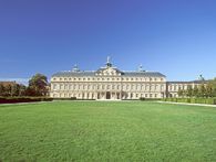 Foto: Landesmedienzentrum Baden-Württemberg, Sven Grenzemann Residenzschloss Rastatt, Schlossgarten Rasenfläche