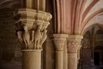 Kloster Maulbronn, Adlerkapitell im Kapitelsaal