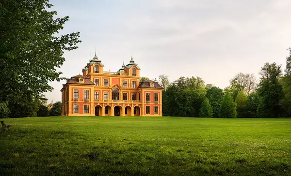 Schloss Favorite Ludwigsburg, Aufnahme vom Schloss mit Favoritepark