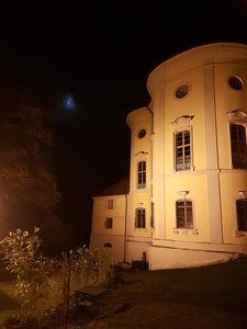 Residenzschloss Ludwigsburg, Aussen Abend; Foto: Staatliche Schlösser und Gärten Baden-Württemberg, Schlossverwaltung