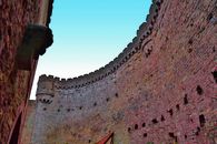 Foto: Staatliche Schlösser und Gärten Baden-Württemberg, Markus Schwerer Schildmauer Burgfeste Dilsberg