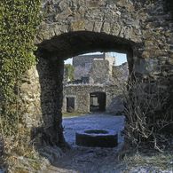 Tor zum Innenhof der Fürstenburg Tor zum Innenhof der Fürstenburg Hohentwiel