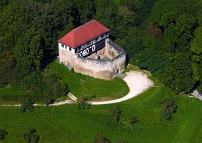 Luftbild der Burg Wäscherschloss